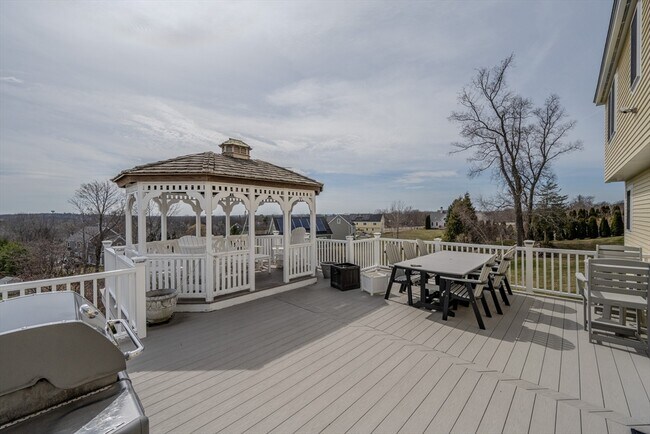 Building Photo - 9 Kettle Way