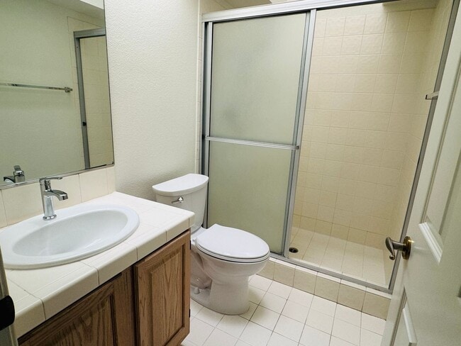 Building Photo - Palm Colony End Unit | Resort Living Included!