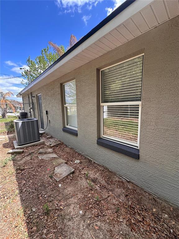 Building Photo - 40 Willow Run