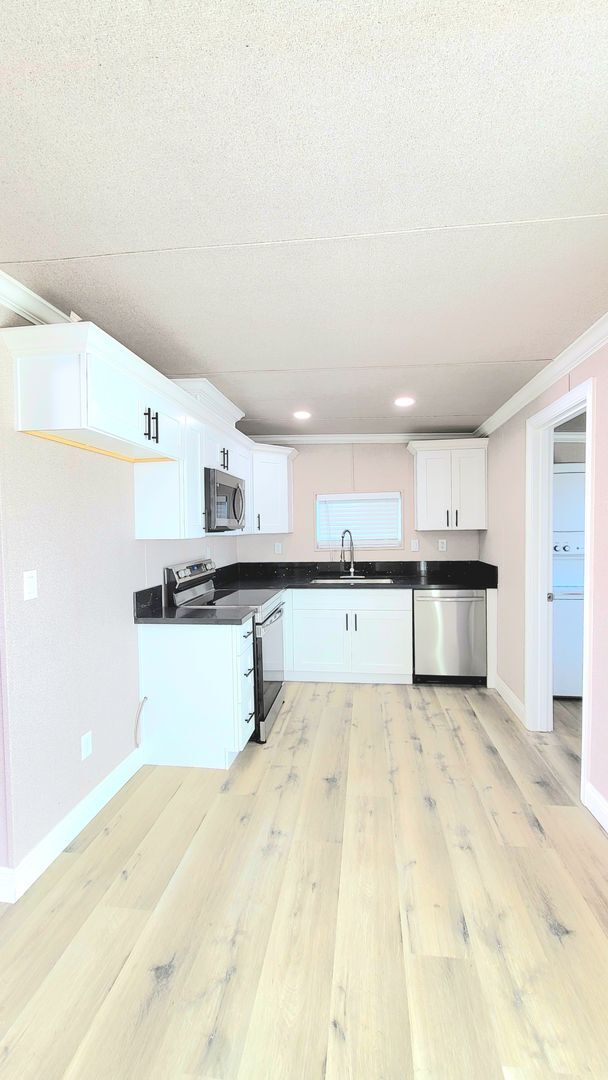 Building Photo - 1611 E Gamebird Rd