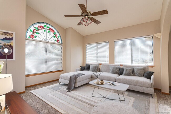 Building Photo - 1001 Crescent Bend