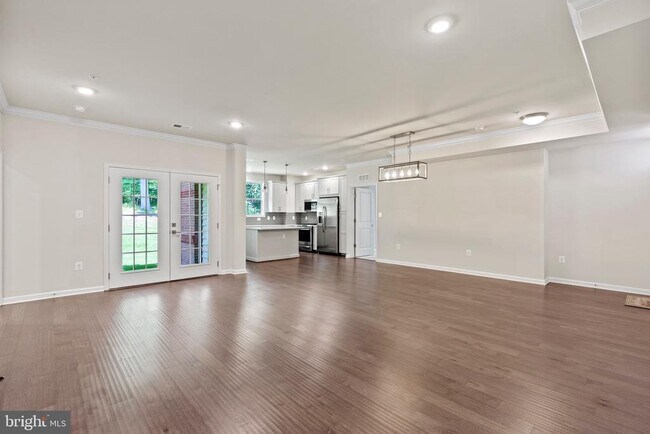 Building Photo - 23235 Milltown Knoll Square