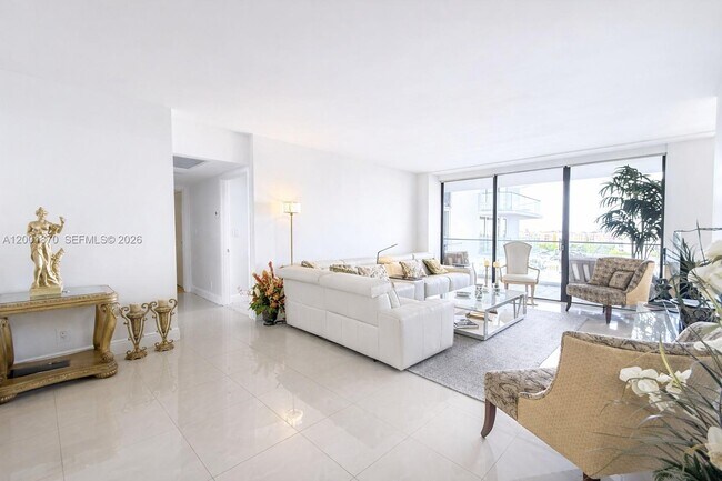 Building Photo - 19707 Turnberry Way