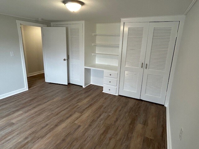 Building Photo - 810 Mc Connell St