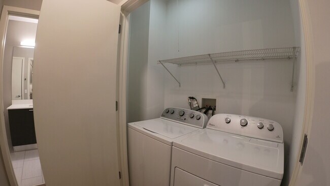 Building Photo - 229 Park Ave