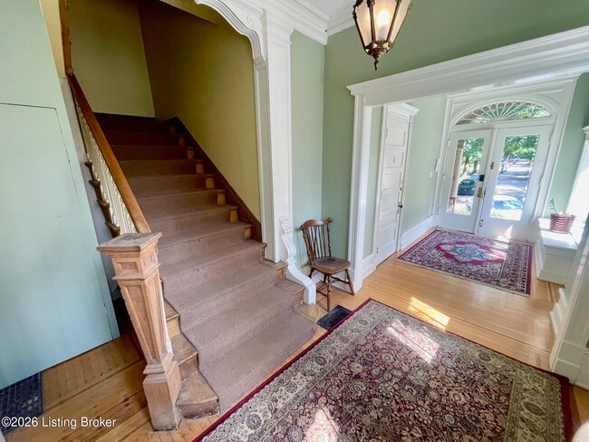Building Photo - 500 Belgravia Ct