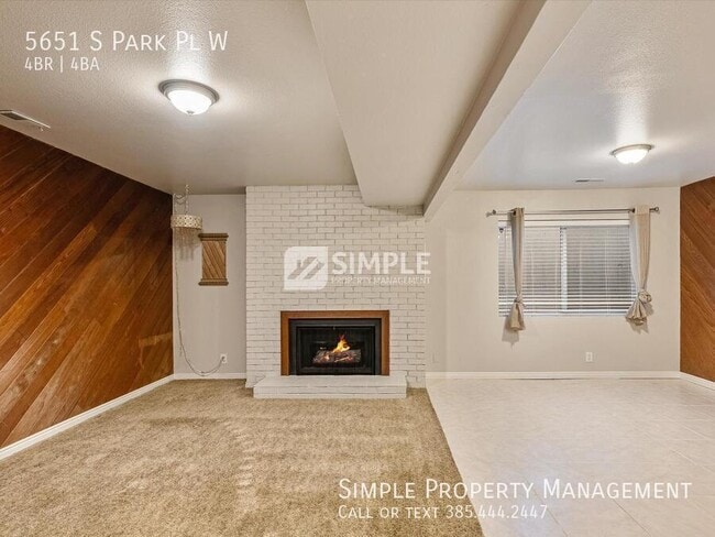Building Photo - 5651 S Park Pl W