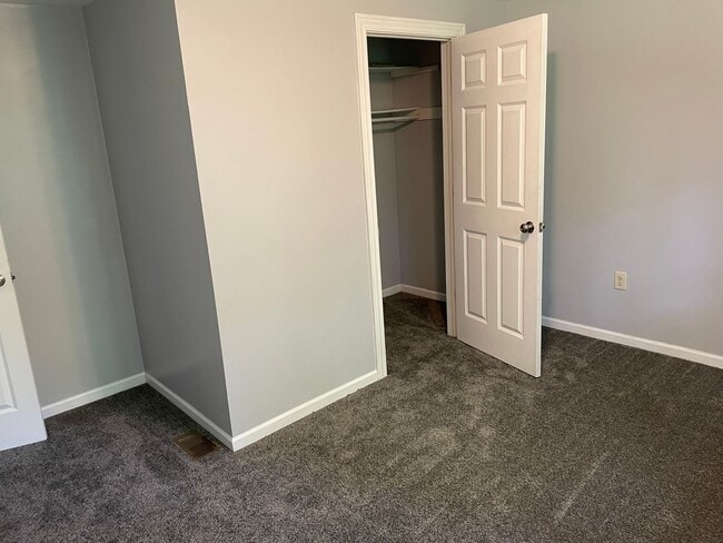 Building Photo - Charming 3-Bedroom Ranch Home in Comstock Park