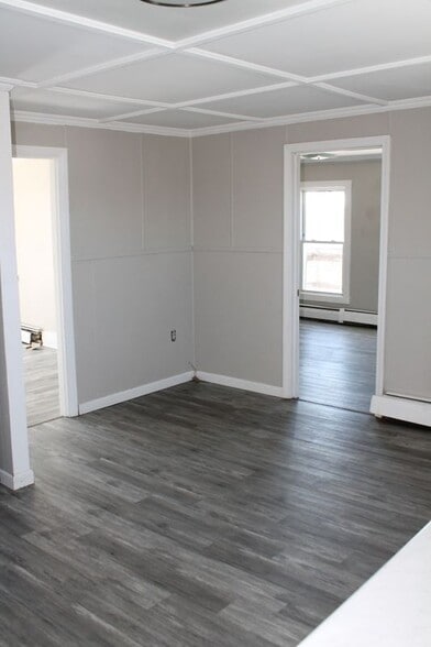 Building Photo - 20 Bellevue St