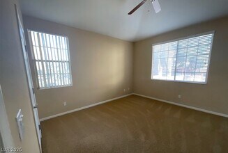 Building Photo - 10237 King Henry Ave