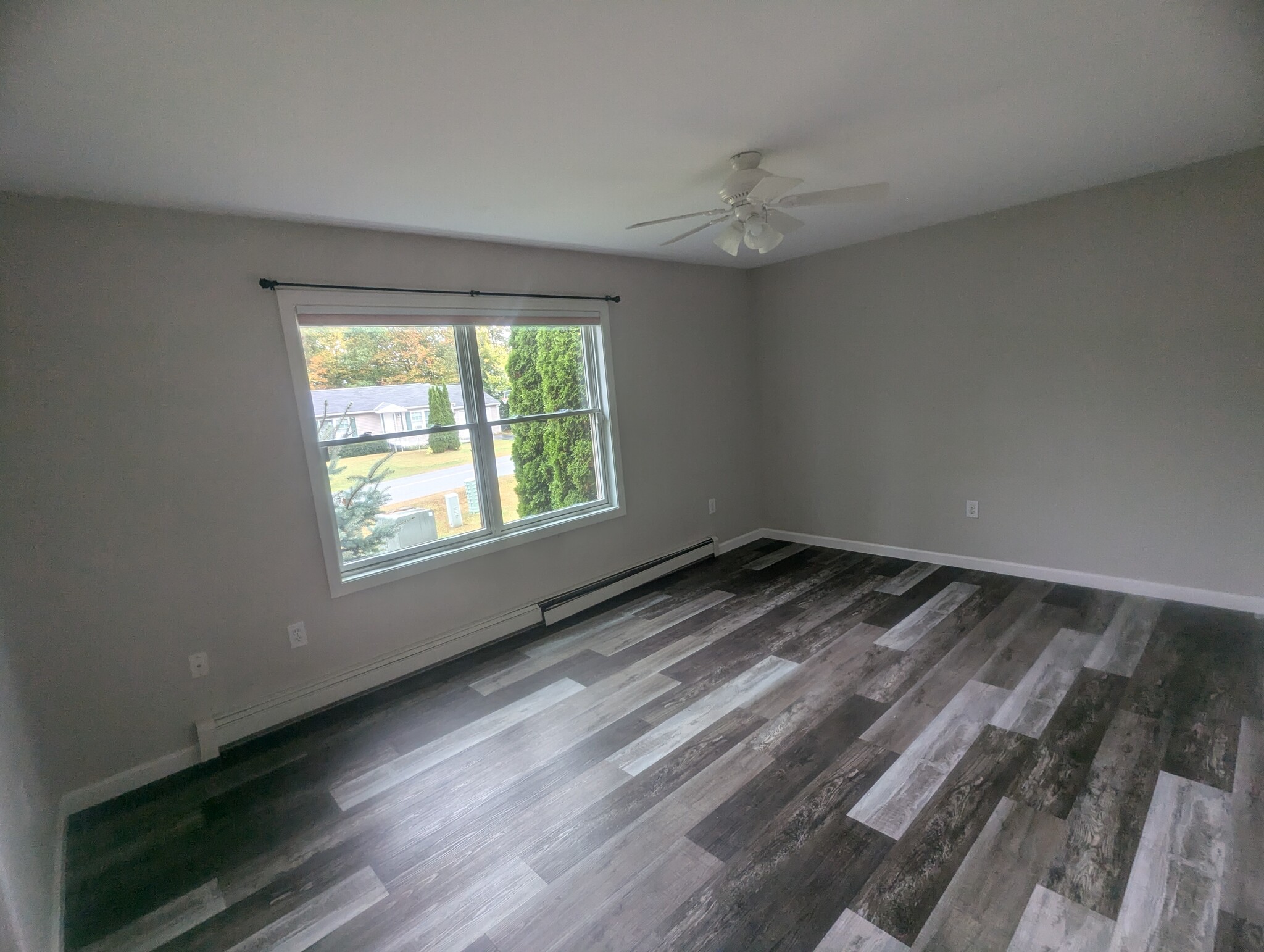 Building Photo - 124 Albe Dr
