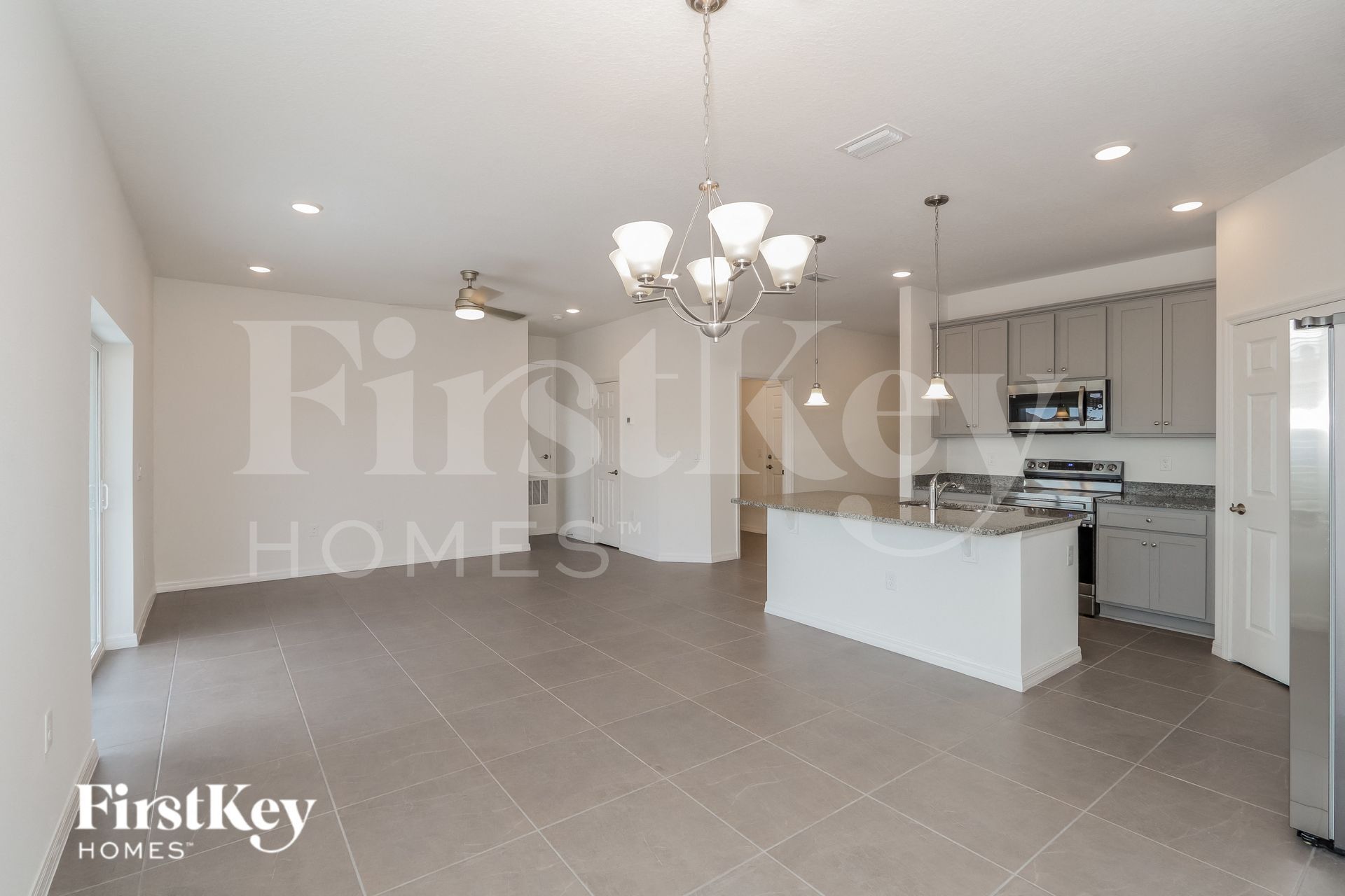 Building Photo - 303 Corbel Ln