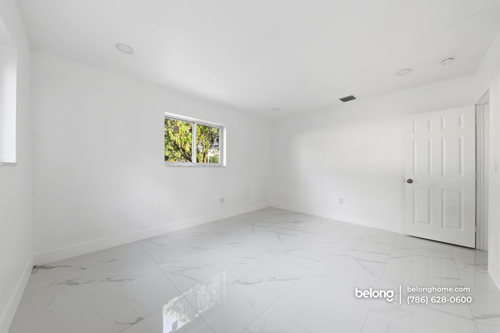 Building Photo - 801 NW 109th St