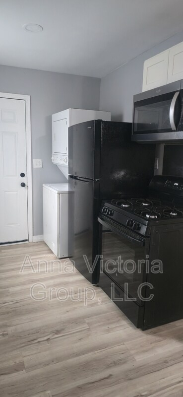 Building Photo - 203 N Carey St
