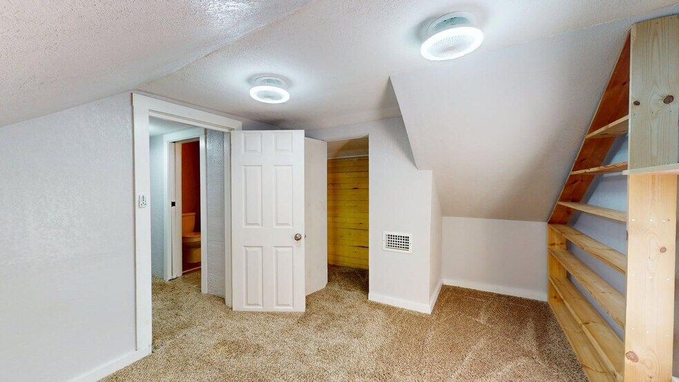 Building Photo - 112 S Chandler Ave