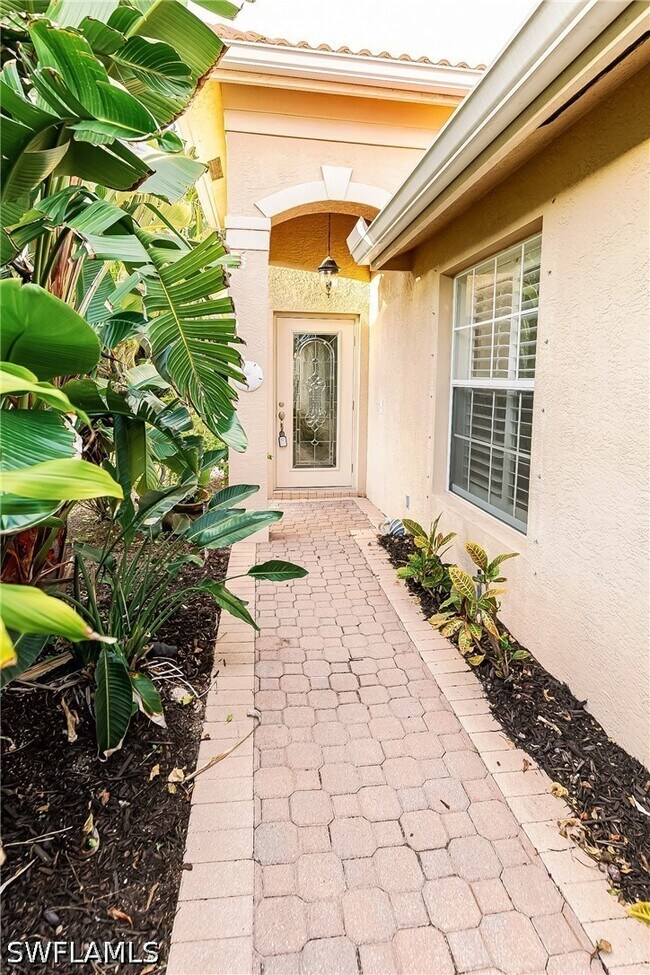 Building Photo - 1376 Areca Cove