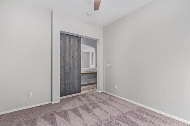 Building Photo - 3443 E Riopelle Ave
