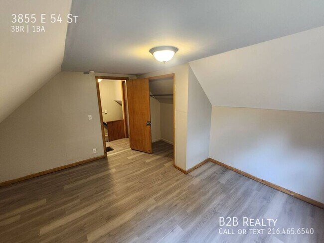 Building Photo - 3855 E 54th St