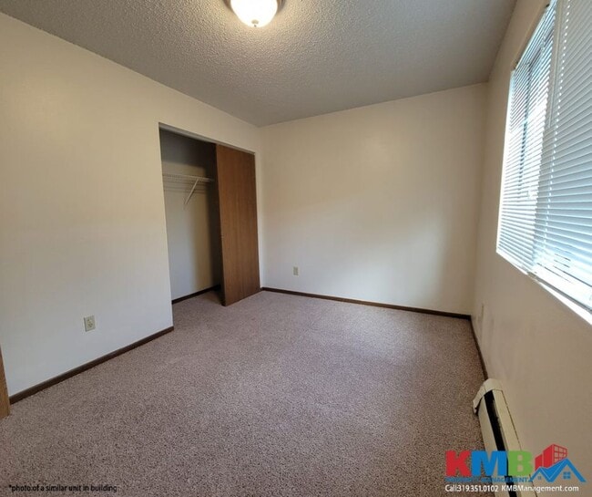 Building Photo - 619 S Johnson-6