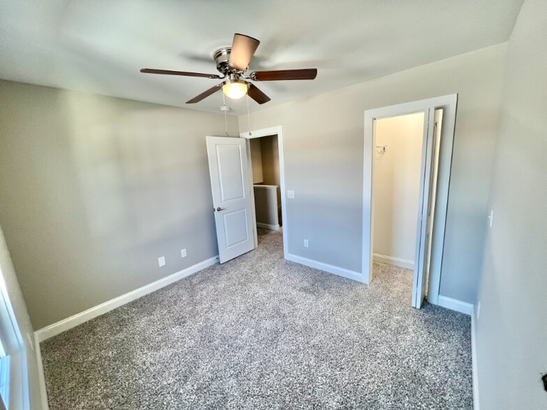 Building Photo - 2530 Snow Creek Rd NE