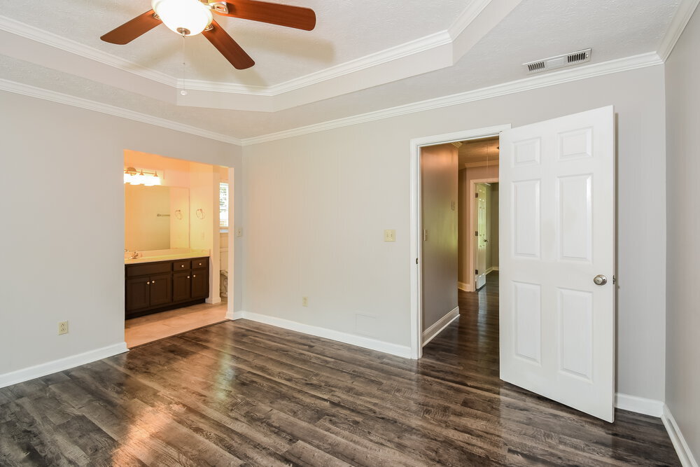 Building Photo - 1290 Shamrock Hill Cir