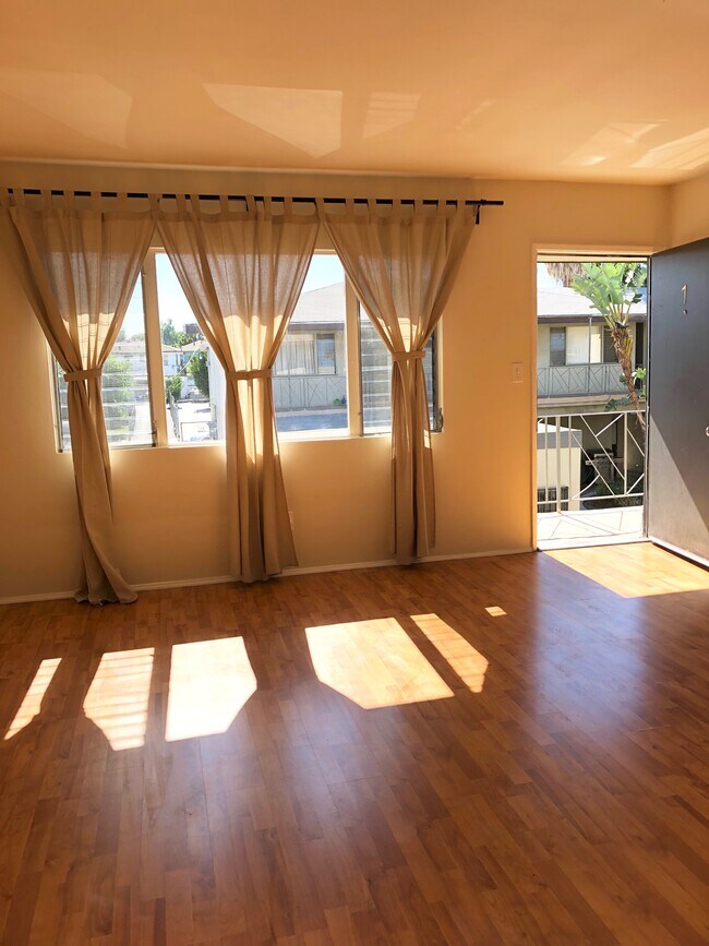 14820 Blythe St 14820 Blythe St Panorama City CA 91402 Apartment Finder