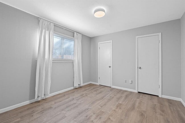 Building Photo - 609 Blackberry Dr