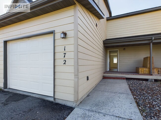 Building Photo - 3 Bedroom, 2.5 Bath Condo in Belgrade, MT!