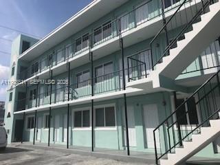 Building Photo - 1815 NW 1st Ct