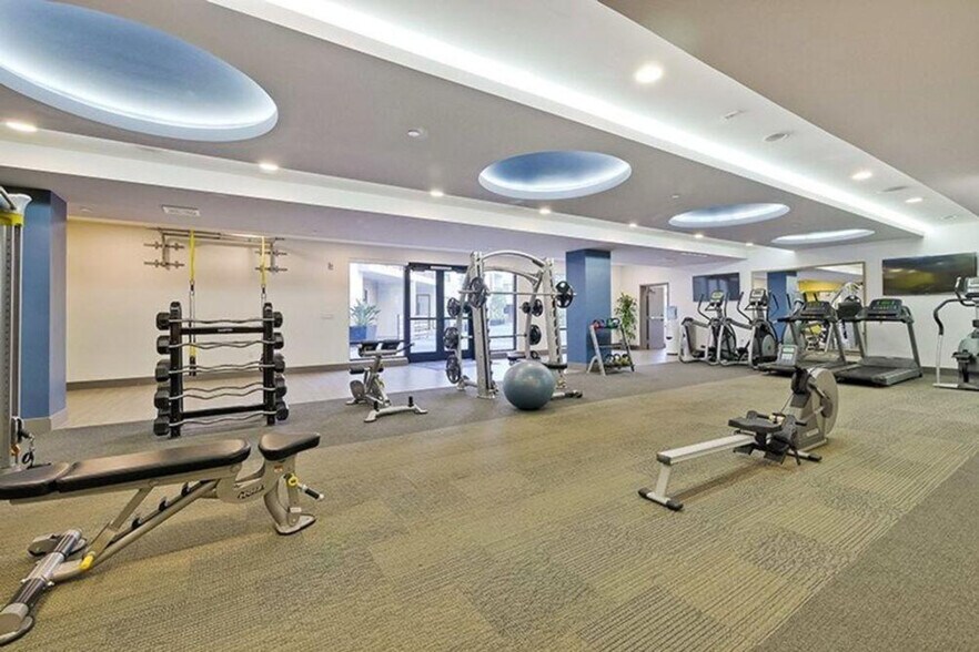 Building Photo - 1725 S Bascom Ave