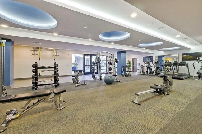 Building Photo - 1725 S Bascom Ave