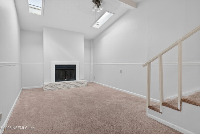 Building Photo - 7248 Stonehurst Rd N