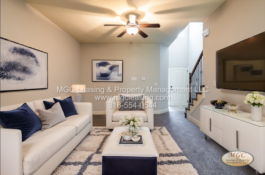 Interior Photo - Eagle Creek