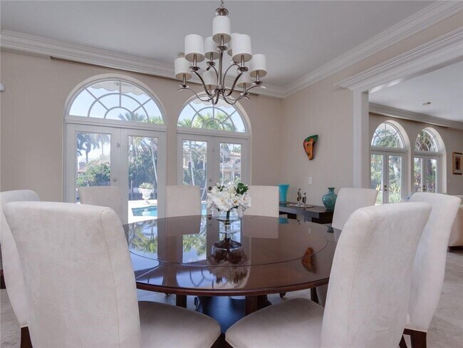 Building Photo - 615 Coral Way