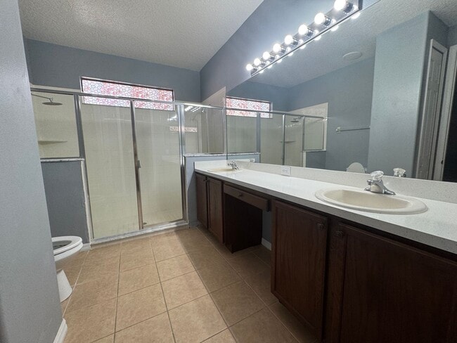 Building Photo - Beautiful Pool Home In the Lake Nona Area