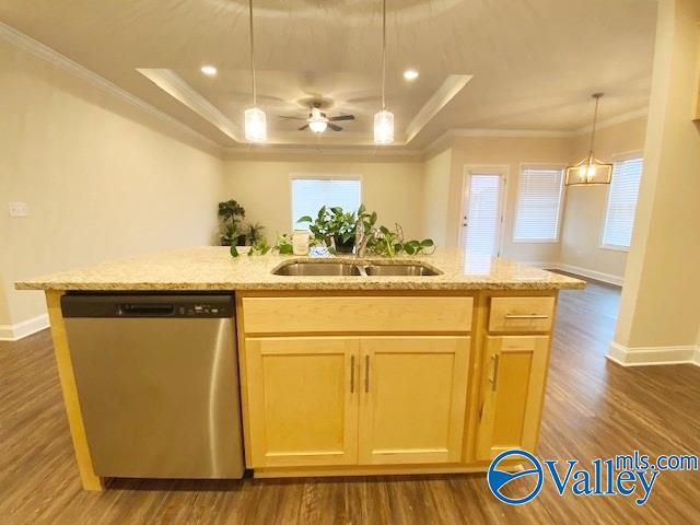 Building Photo - 110 Pointe Haven Ct