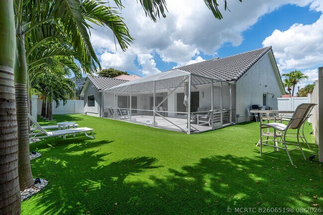 Building Photo - 23246 L'Ermitage Cir