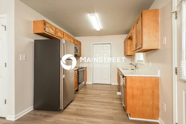 Building Photo - 3 Bedroom Pet-Friendly Home in THOMASVILLE...