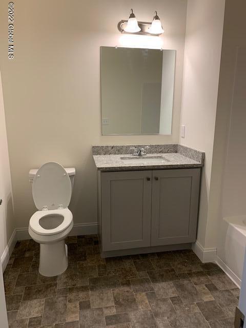 Building Photo - 12 White St