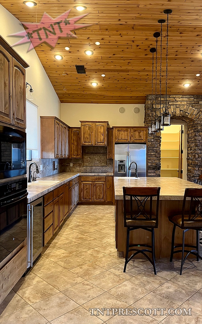 Building Photo - Home in Forest Trails HOA ~ Winter Special!!!