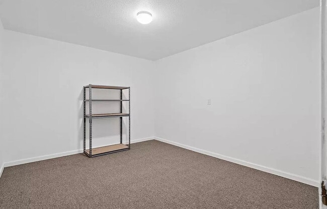 Building Photo - 850 Apricot Ave