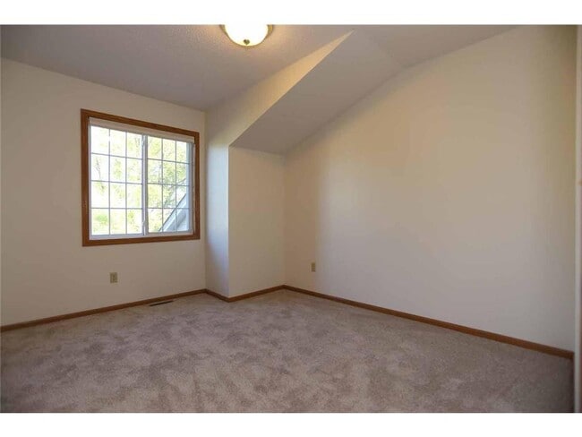 Building Photo - 7689 Nicholas Way