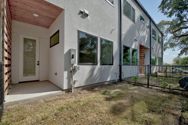 Building Photo - 2108 Tillery St