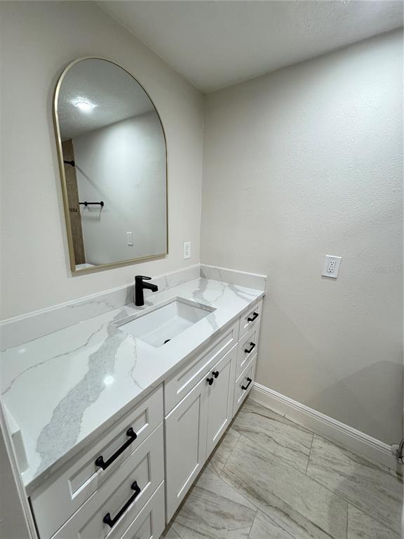 Building Photo - 4820 Shell Stream Blvd