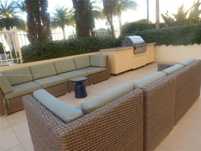 Building Photo - 3000 Coral Way