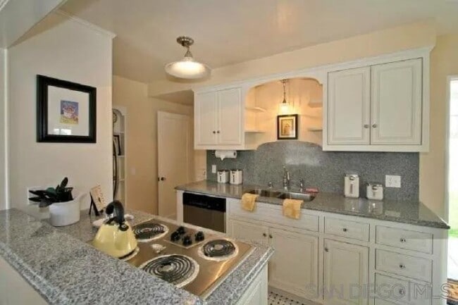 Building Photo - 307 Rosemont St