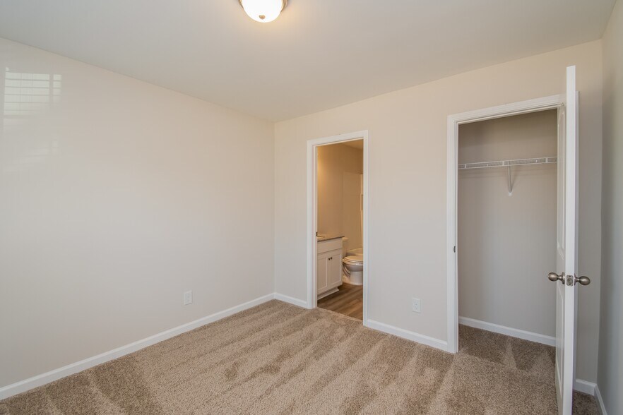 Building Photo - 264 Wahoo Cir