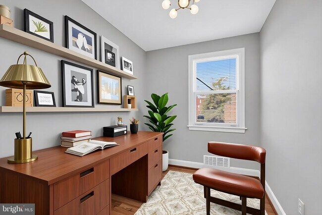 Building Photo - 1109 Congress St SE