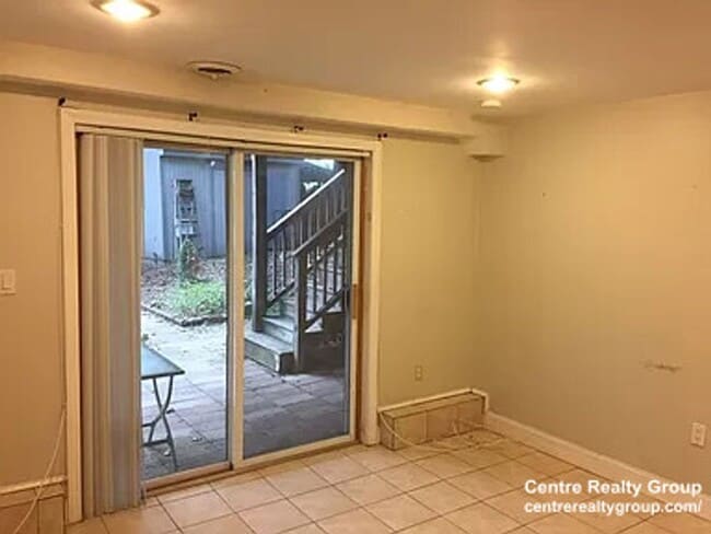 Building Photo - Amazing value two bedroom in Brookline