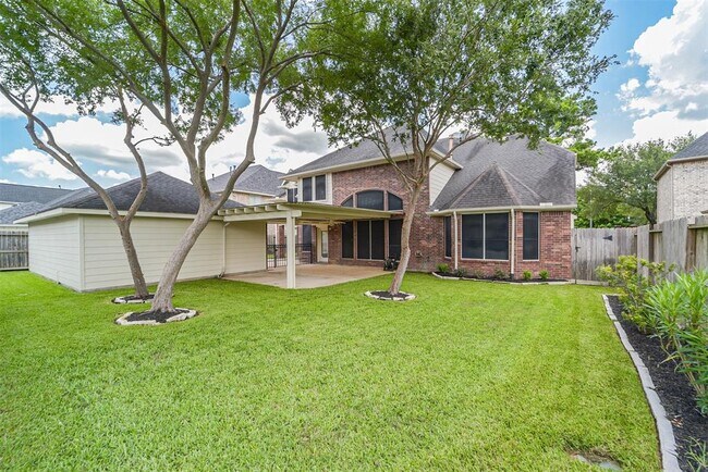 Building Photo - 14015 Falcon Heights Dr